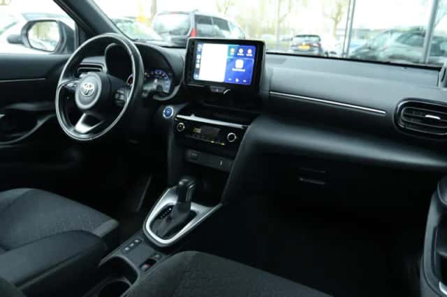 Toyota Yaris (2022) thumbnail 7