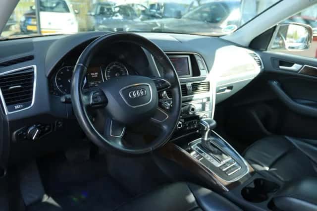 Audi Q5 (2012) thumbnail 3