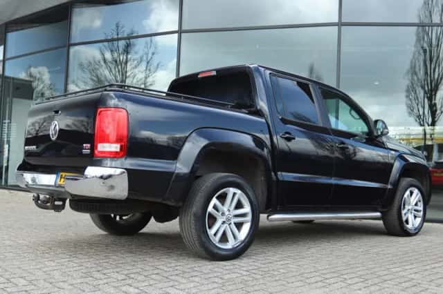 Volkswagen Amarok (2013) thumbnail 2