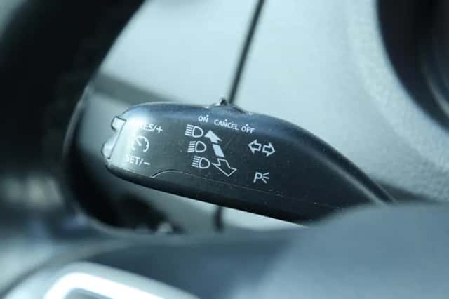 Volkswagen Amarok (2013) thumbnail 17