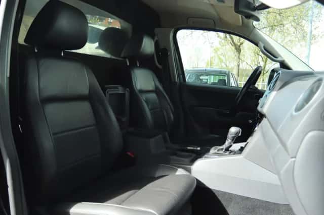 Volkswagen Amarok (2013) thumbnail 4