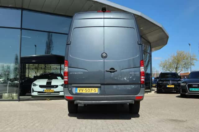 Mercedes-Benz Sprinter (2016) thumbnail 7