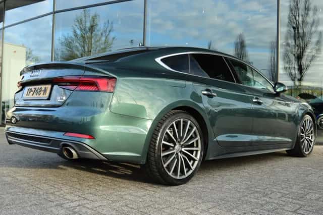Audi A5 (2018) thumbnail 2
