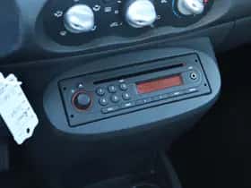 Renault Twingo (2011) thumbnail 14