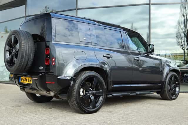 Land Rover Rover (2022) thumbnail 2