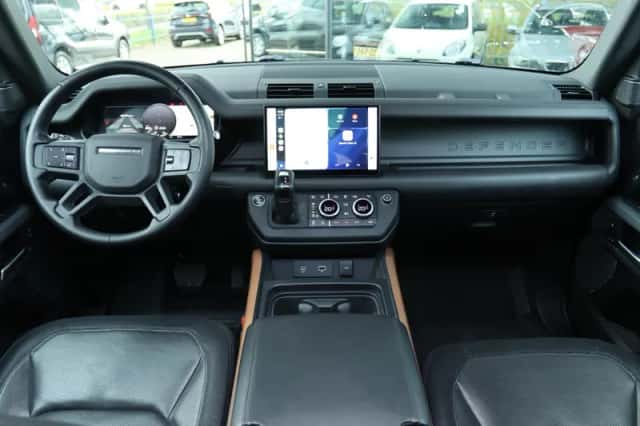 Land Rover Rover (2022) thumbnail 16