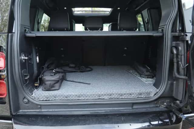 Land Rover Rover (2022) thumbnail 18