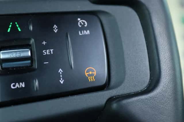 Land Rover Rover (2022) thumbnail 23