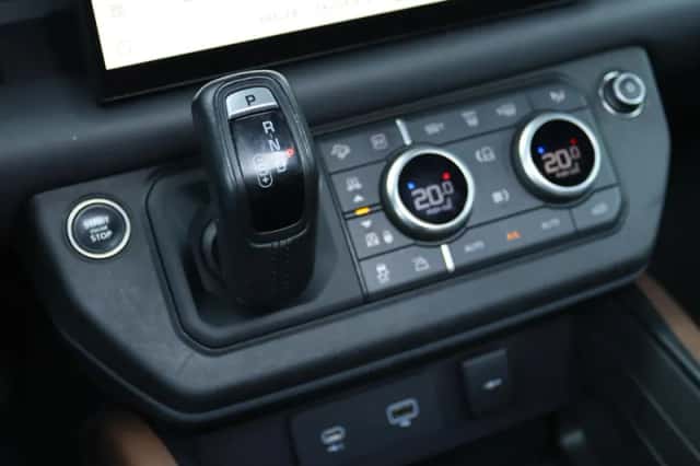 Land Rover Rover (2022) thumbnail 26
