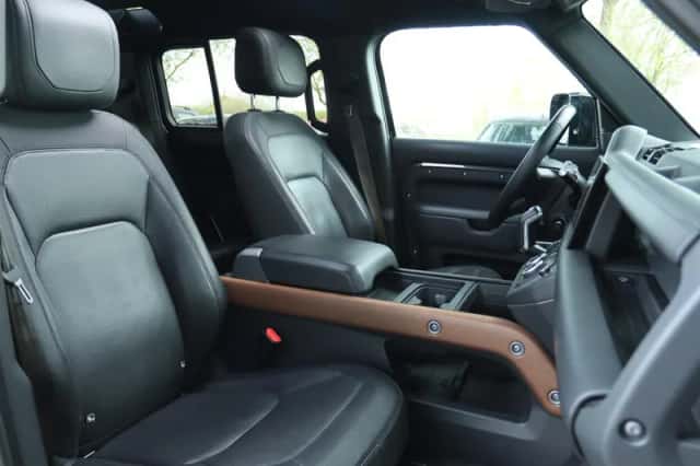 Land Rover Rover (2022) thumbnail 4
