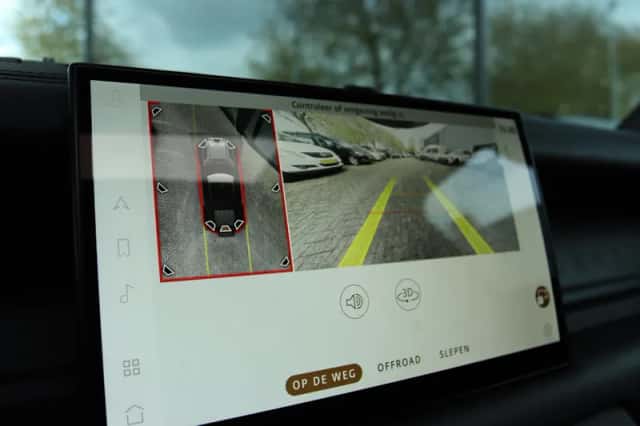 Land Rover Rover (2022) thumbnail 31