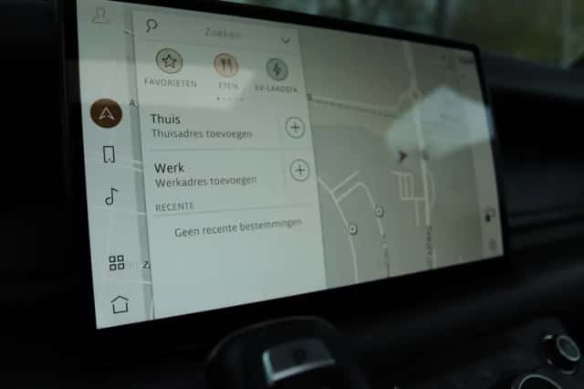 Land Rover Rover (2022) thumbnail 34