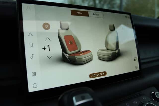 Land Rover Rover (2022) thumbnail 39
