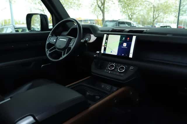 Land Rover Rover (2022) thumbnail 8
