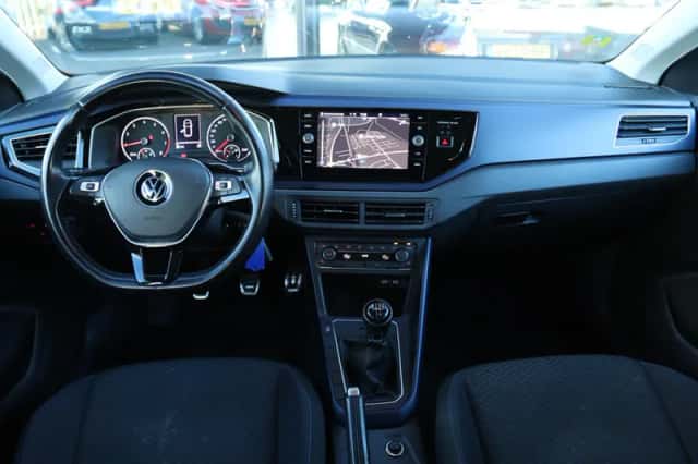 Volkswagen Polo (2021) thumbnail 10