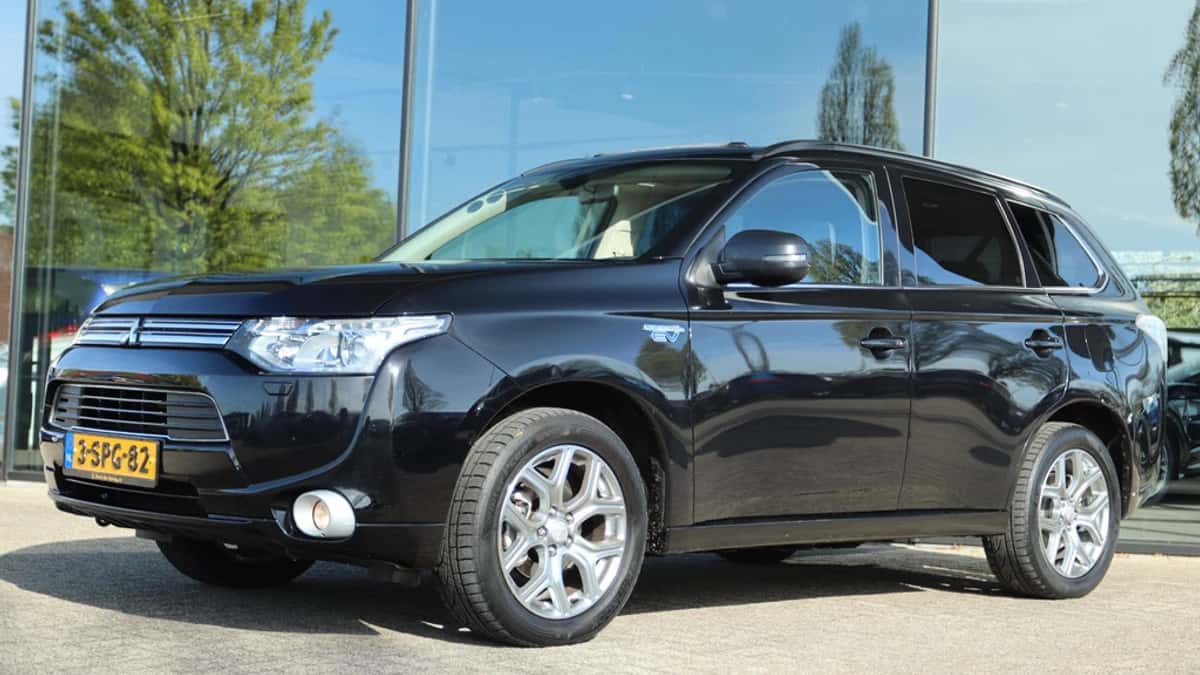 Mitsubishi Outlander — foto 1