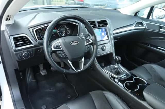 Ford Mondeo (2017) thumbnail 3