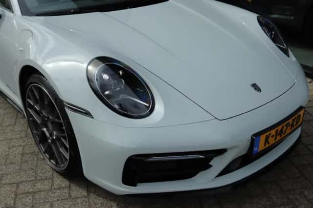 Porsche 911 (2021) thumbnail 23