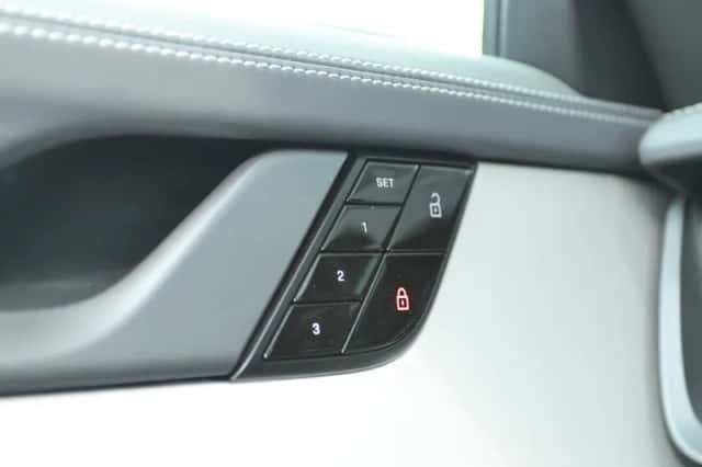 Porsche 911 (2021) thumbnail 33