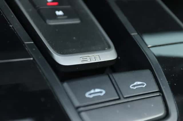 Porsche 911 (2021) thumbnail 37