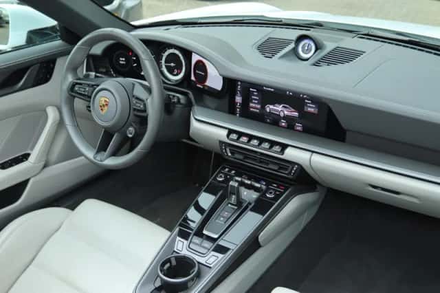 Porsche 911 (2021) thumbnail 75