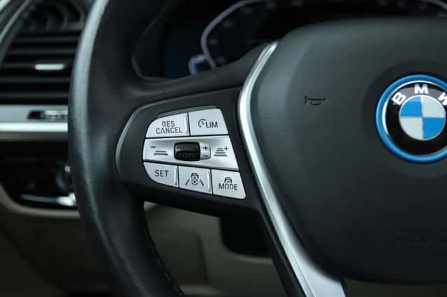 BMW iX3 (2021) thumbnail 24