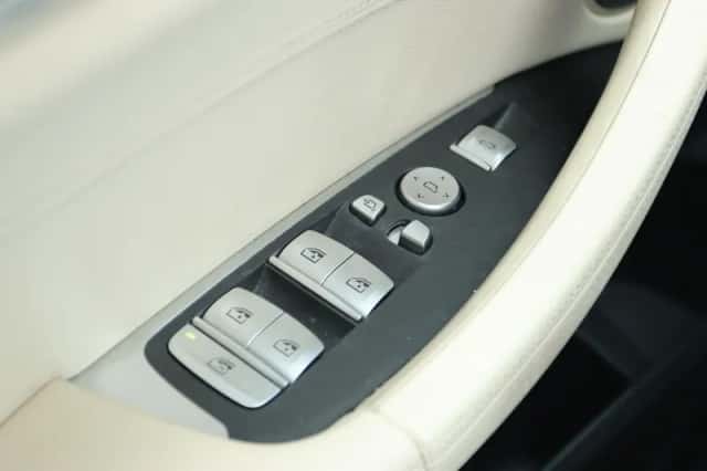 BMW iX3 (2021) thumbnail 31