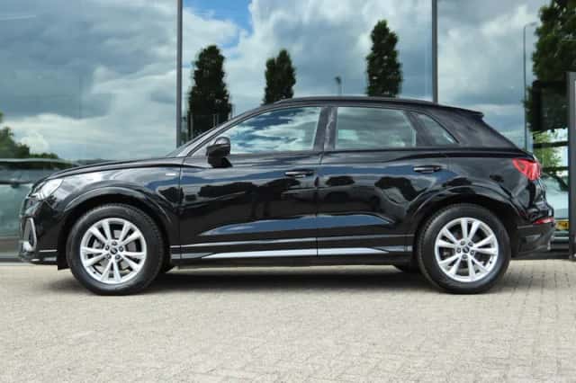 Audi Q3 (2021) thumbnail 14