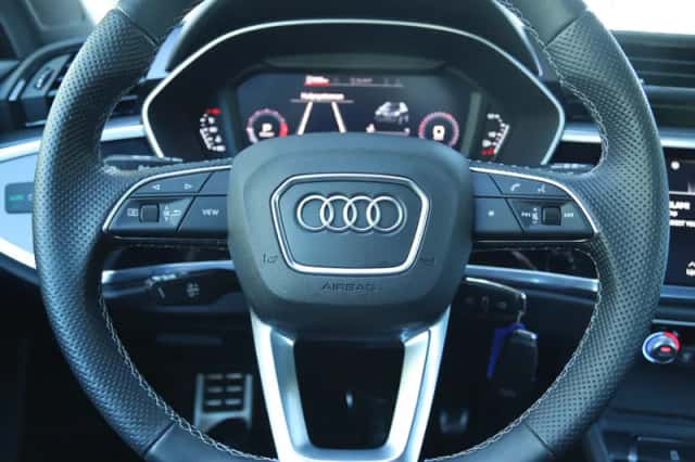 Audi Q3 (2021) thumbnail 20