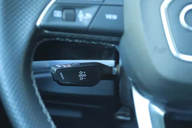 Audi Q3 (2021) thumbnail 21