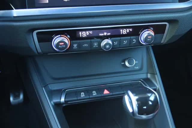 Audi Q3 (2021) thumbnail 30