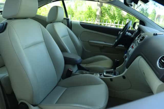 Ford Focus (2009) thumbnail 4