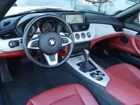 BMW Z4 (2010) thumbnail 3