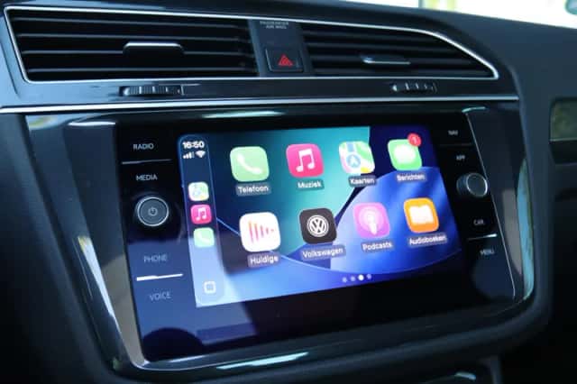 Volkswagen Tiguan (2020) thumbnail 23
