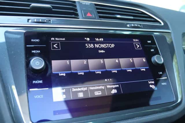 Volkswagen Tiguan (2020) thumbnail 32