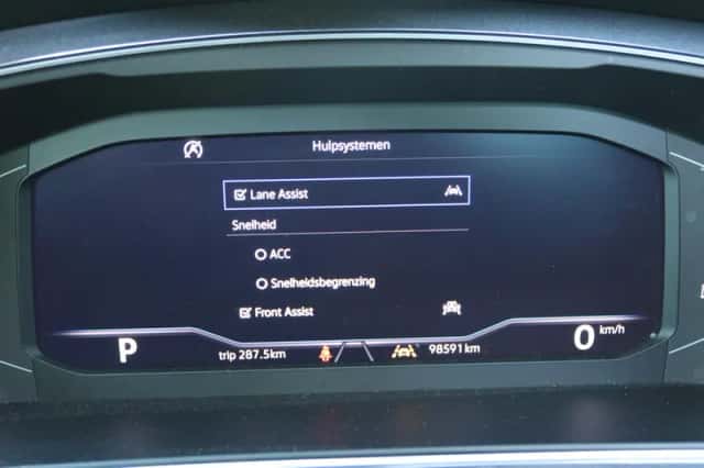 Volkswagen Tiguan (2020) thumbnail 36