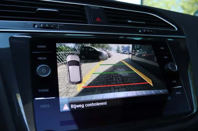 Volkswagen Tiguan (2020) thumbnail 7
