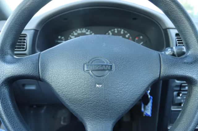 Nissan 100NX (1995) thumbnail 11