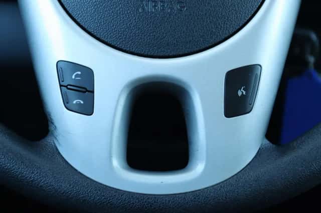 Kia Venga (2013) thumbnail 20