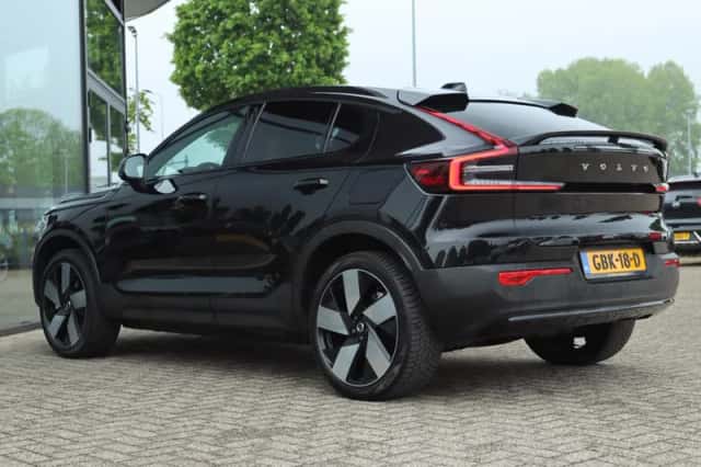 Volvo C40 (2024) thumbnail 12
