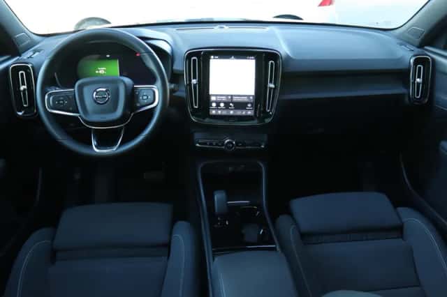 Volvo C40 (2024) thumbnail 15
