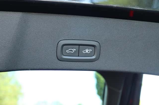 Volvo C40 (2024) thumbnail 18