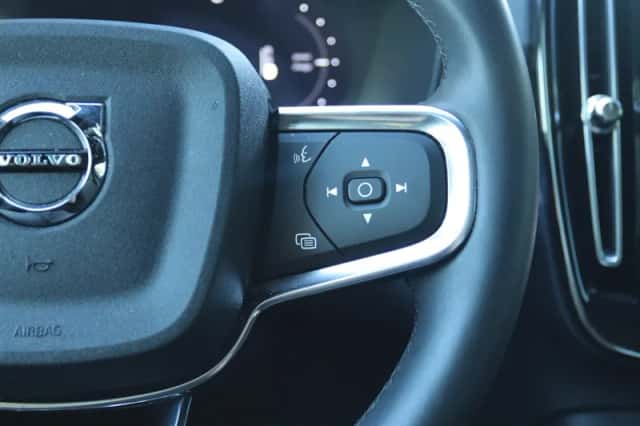 Volvo C40 (2024) thumbnail 22