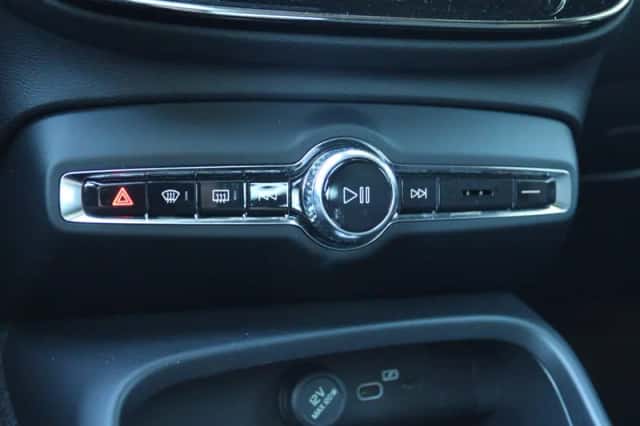 Volvo C40 (2024) thumbnail 25