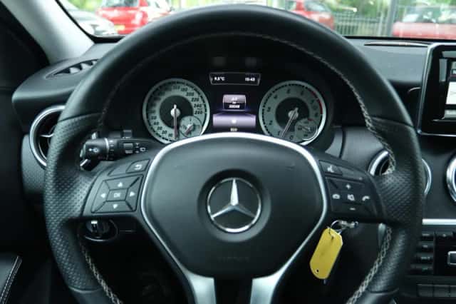 Mercedes-Benz A-Klasse (2014) thumbnail 18