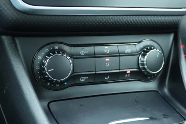 Mercedes-Benz A-Klasse (2014) thumbnail 22