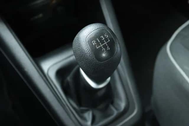 Kia Venga (2010) thumbnail 19