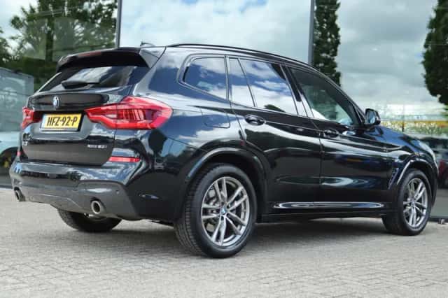 BMW X3 (2019) thumbnail 2