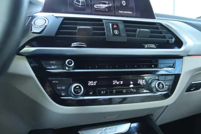BMW X3 (2019) thumbnail 28