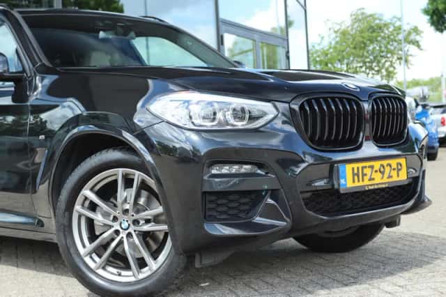 BMW X3 (2019) thumbnail 9